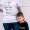 La mamá influencer que fuma cannabis para aliviar su confinamiento con sus hijos